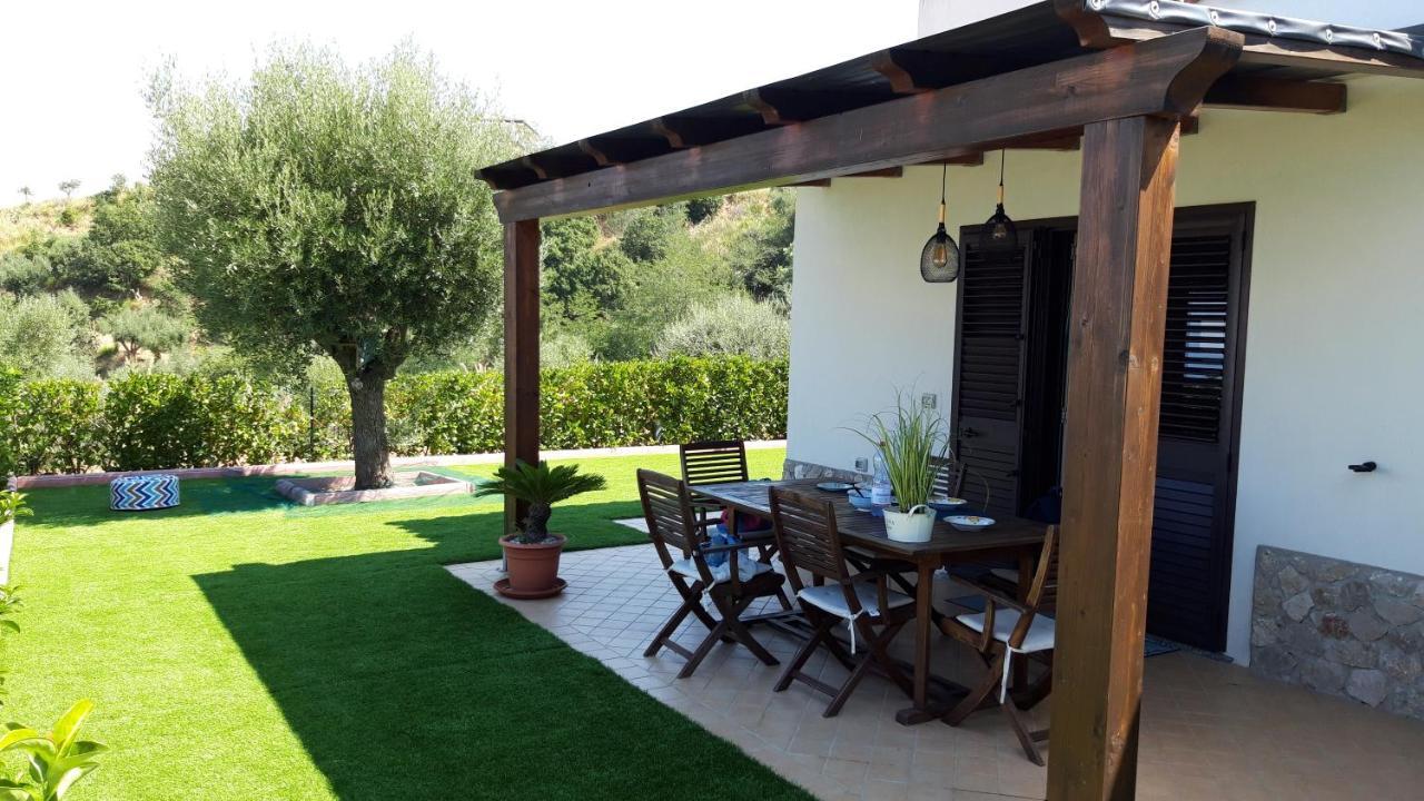 Villa Nove - Residence Dei Fiori Zambrone Exterior foto